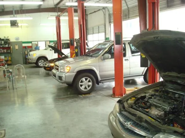 Main View Garage Shop