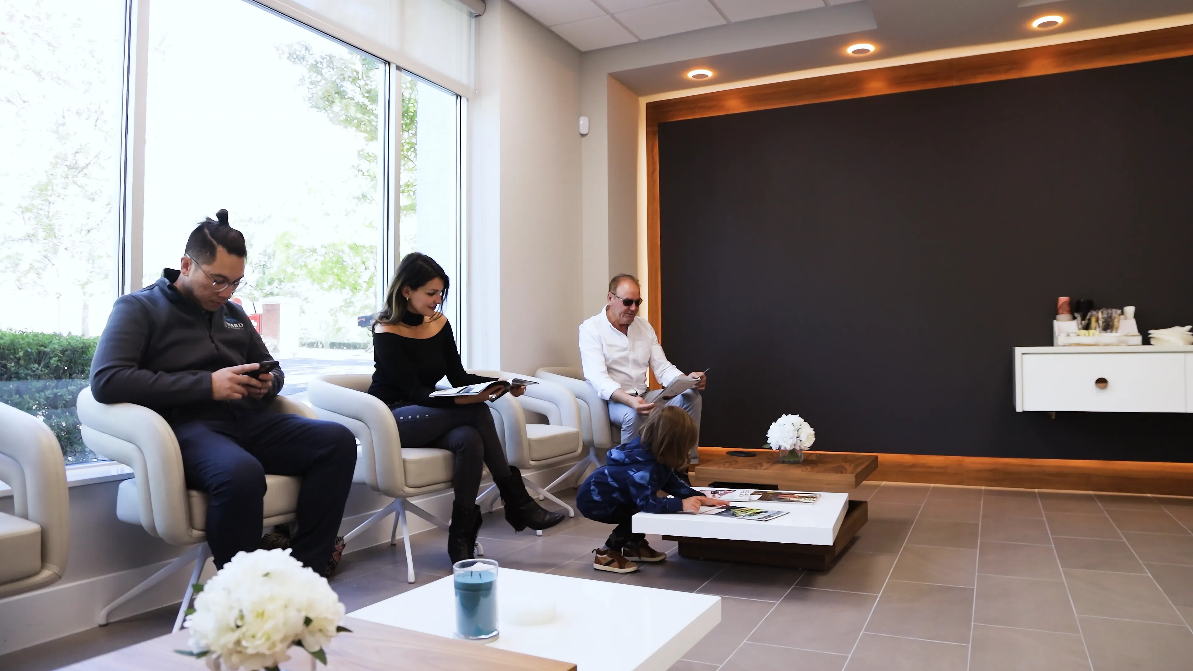 Japanese Auto Repair Front Lobby in Mall of GA